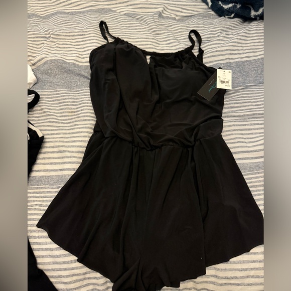Target romper swimsuit size large - Picture 2 of 2